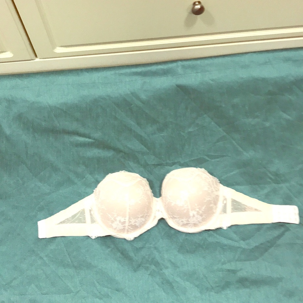 Strapless bra